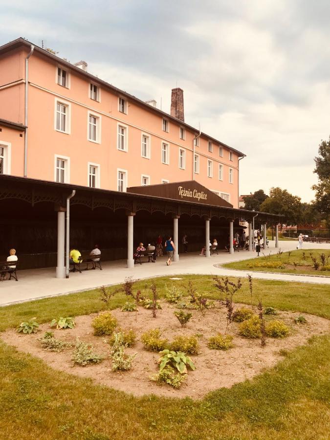 Apartament C18 Jelenia Góra Buitenkant foto