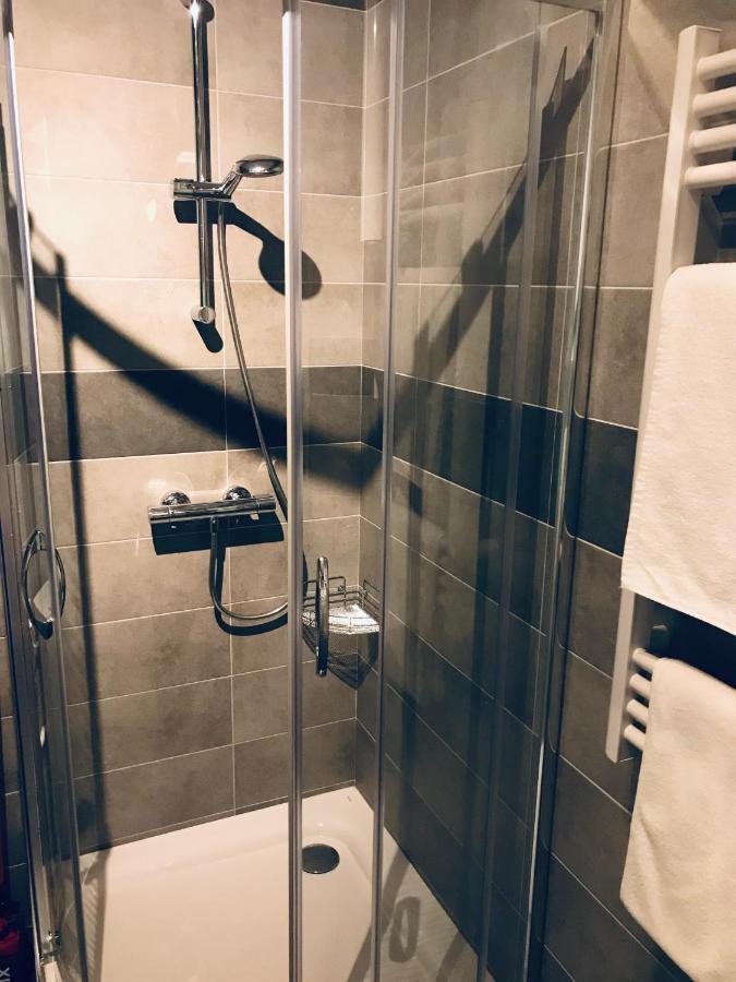 Apartament C18 Jelenia Góra Buitenkant foto