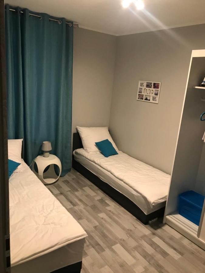 Apartament C18 Jelenia Góra Buitenkant foto