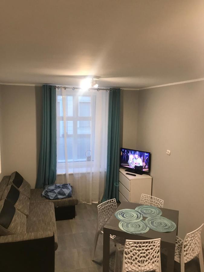 Apartament C18 Jelenia Góra Buitenkant foto