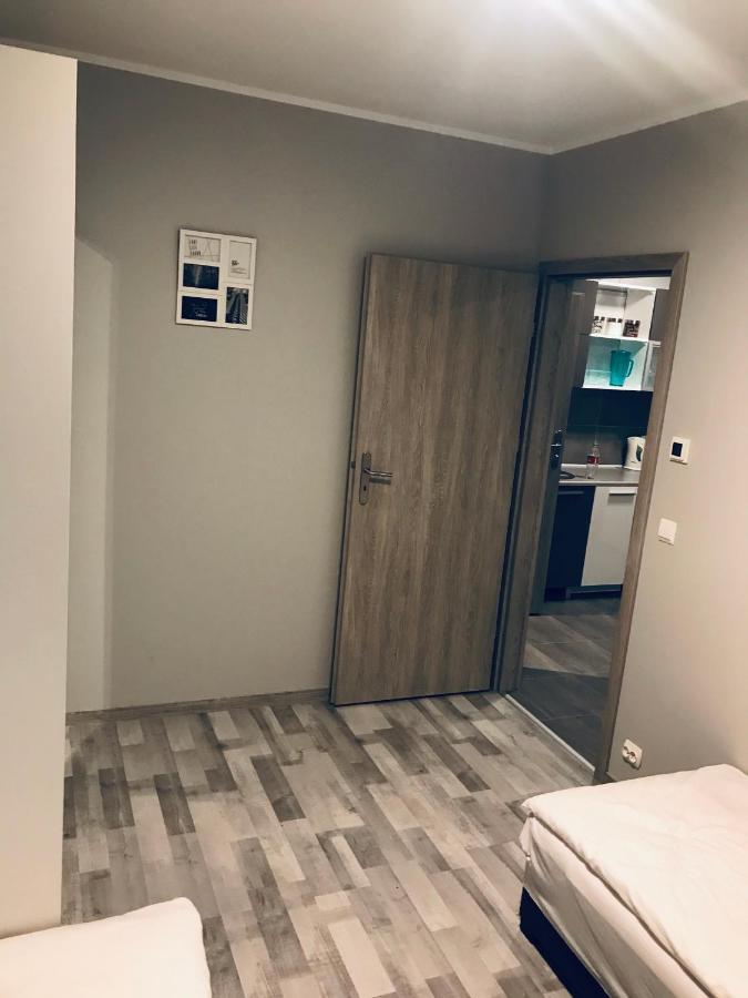 Apartament C18 Jelenia Góra Buitenkant foto