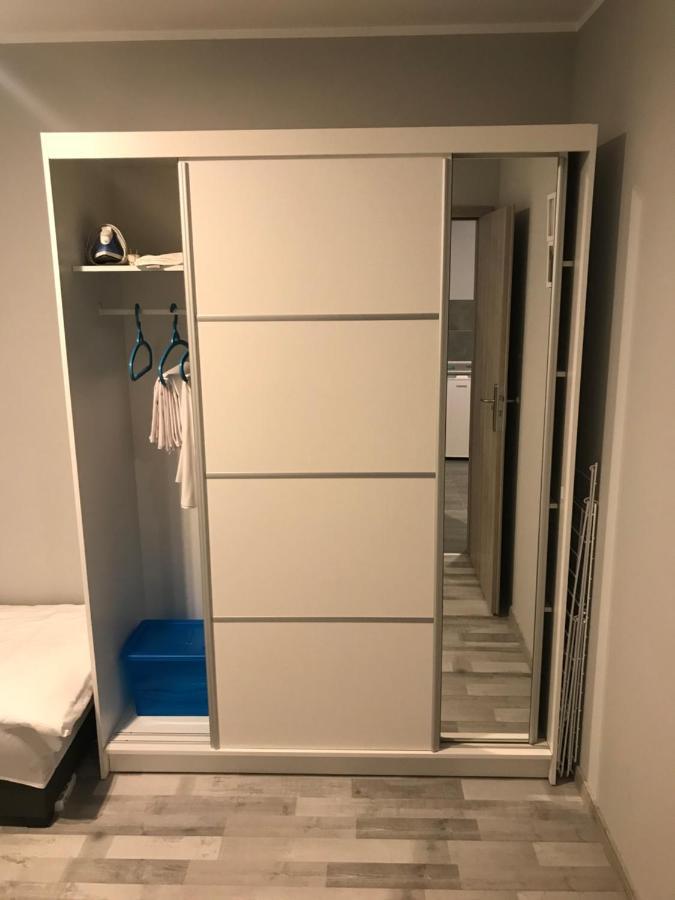 Apartament C18 Jelenia Góra Buitenkant foto
