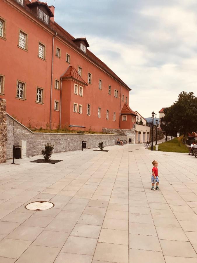 Apartament C18 Jelenia Góra Buitenkant foto